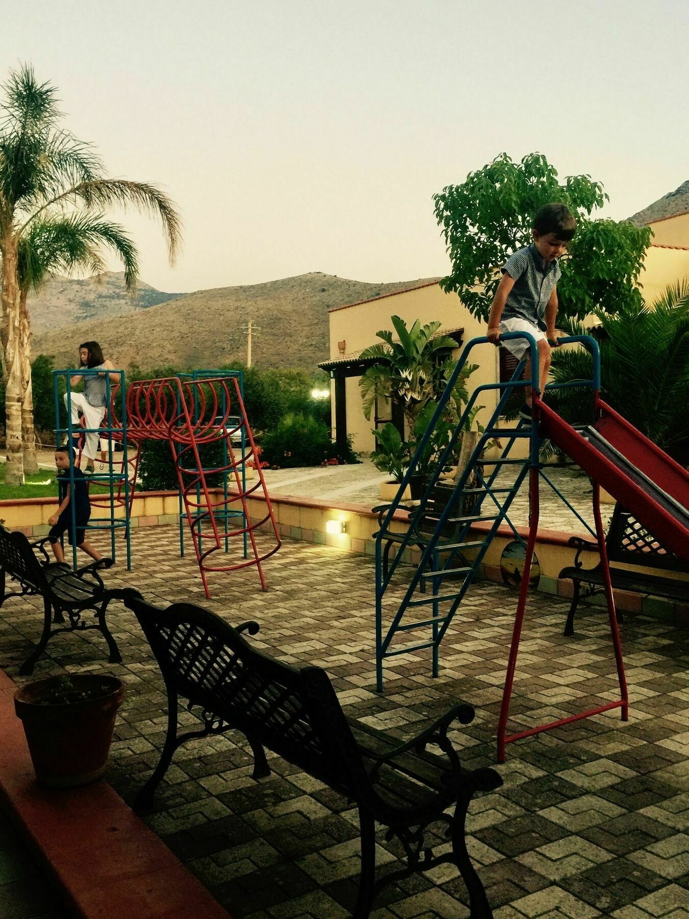 Hotel Oasi Da Paolo กัสเตลลุซโซ ภายนอก รูปภาพ