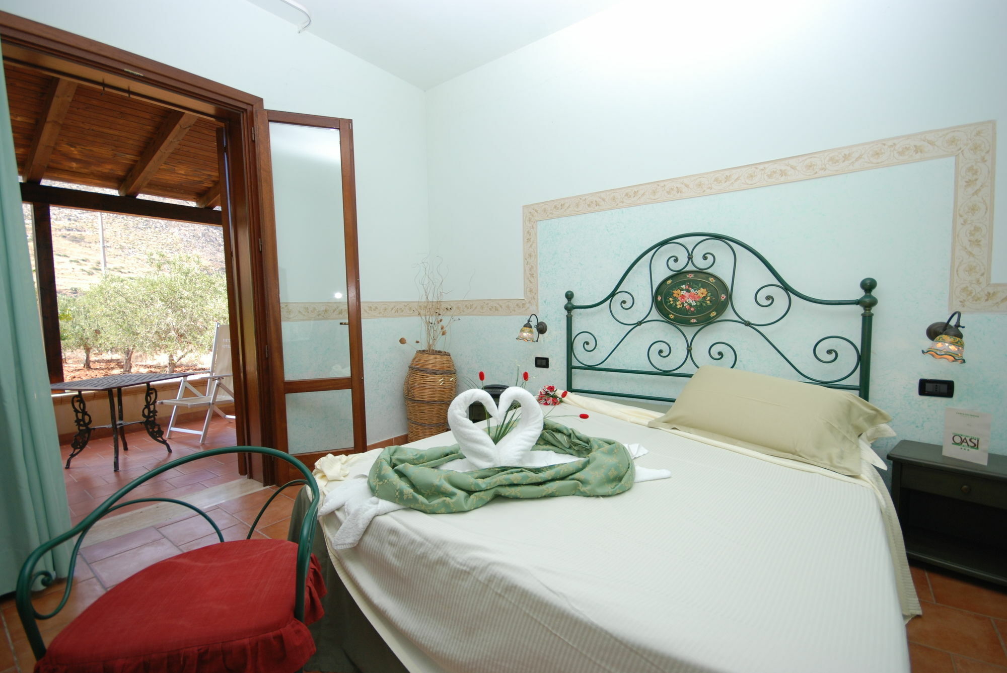 Hotel Oasi Da Paolo กัสเตลลุซโซ ภายนอก รูปภาพ